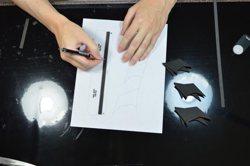 Curved Begins Bat Gauntlets Build Tutorial – The Foam Cave