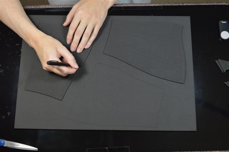 Curved Begins Bat Gauntlets Build Tutorial – The Foam Cave