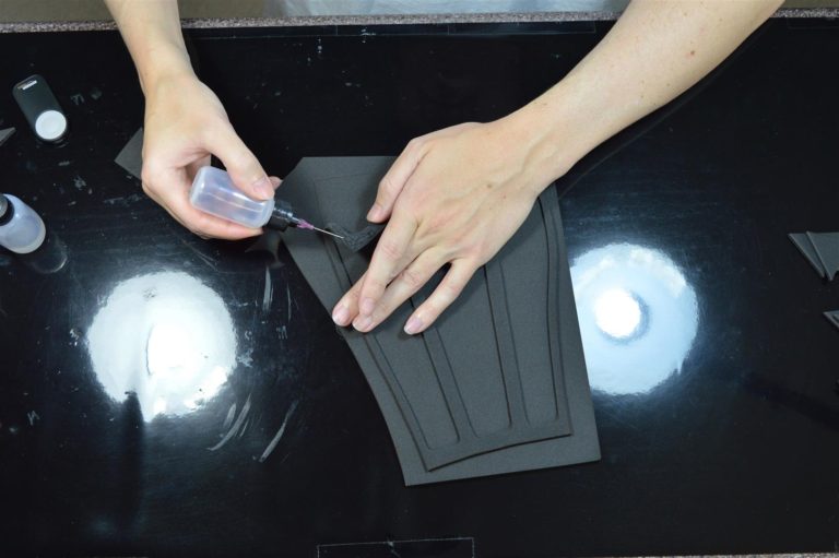 Curved Begins Bat Gauntlets Build Tutorial – The Foam Cave